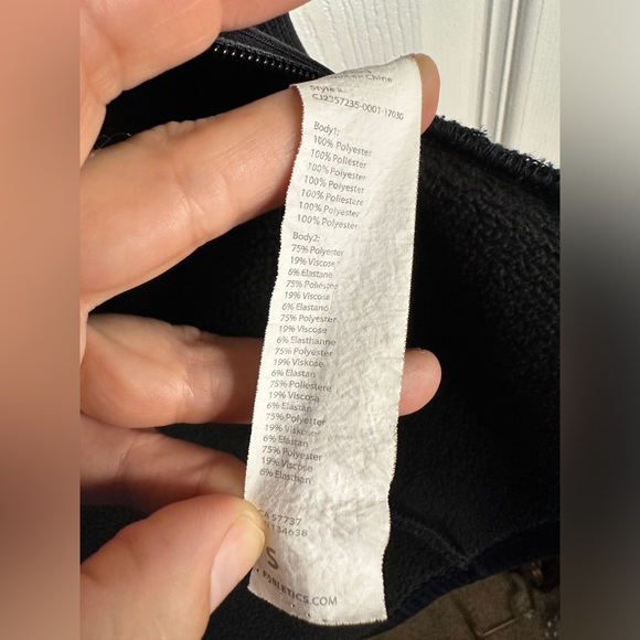 Fabletics Pace Knit Vest - Picture 15 of 16